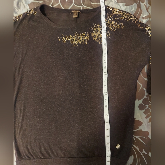 Roberto Cavalli sequin pullover sweater. It is very cute and flattering - Picture 9 of 9